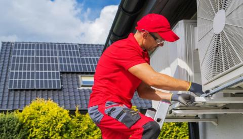 Instalación bomba de agua con paneles solares ¿Cuáles son sus verdaderas  ventajas?