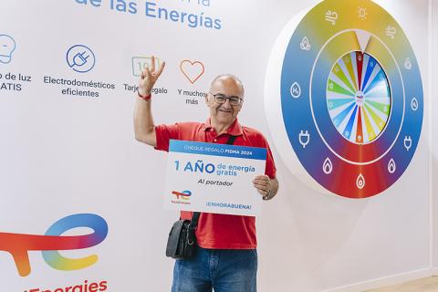 Lorenzo, ganador del premio de 1 año de energía